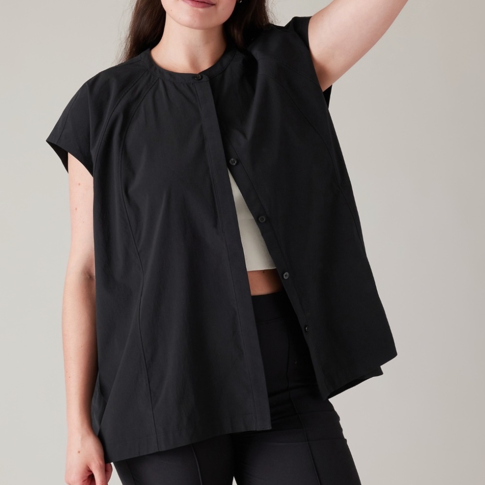 🆕 Athleta - Performance Poplin Popover Short Sleeve Black Button Front Top - 1x